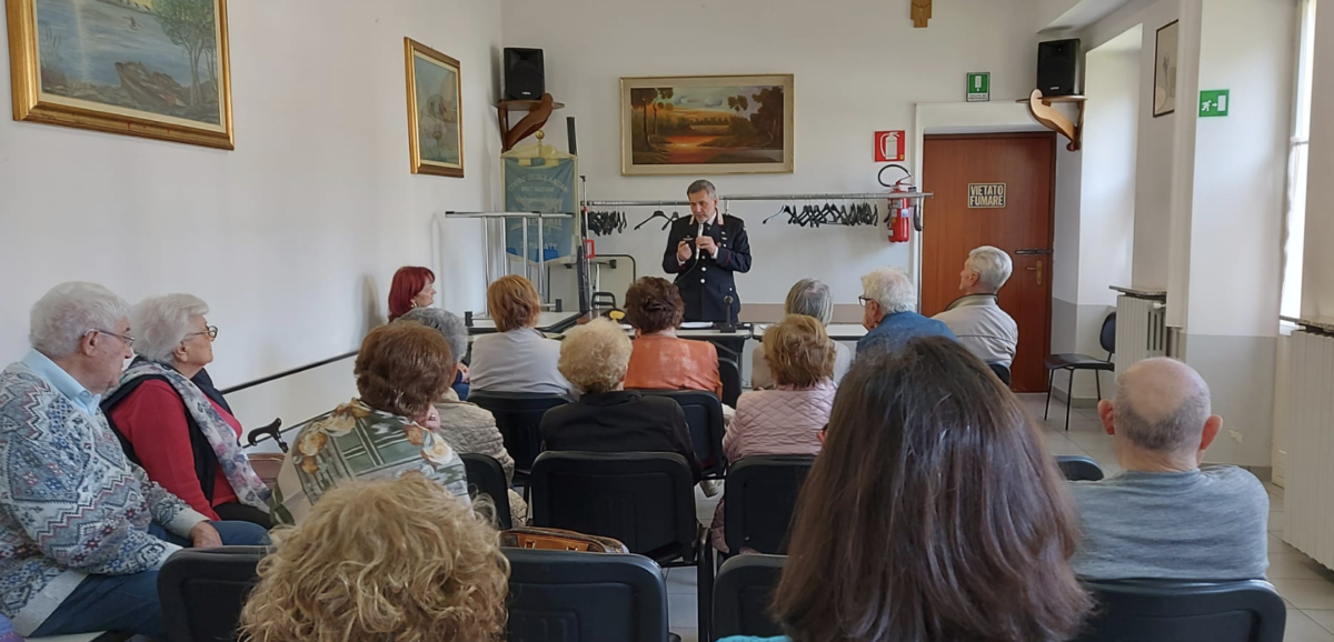 A Samarate una lezione contro le truffe agli anziani con i Carabinieri