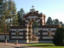 A Marnate fa discutere la costruzione di nuovi loculi all’interno del cimitero