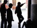 Cairate sotto shock: picchiati un 15enne e un padre intervenuto in sua difesa. Il paese risponde con una fiaccolata