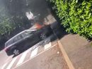 VIDEO E FOTO. Auto in fiamme davanti al centro sportivo, domato l’incendio grazie al pronto intervento di un ex vigile del fuoco VIDEO E FOTO. Auto in fiamme davanti al centro sportivo, domato l’incendio grazie al pronto intervento di un ex vigile del fuoco
