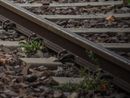 Investito dal treno lungo la Saronno-Milano, muore ragazzo di 19 anni