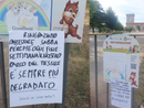 Feste al Tessile, cartello contro l’assessore Sabba: «Parco sempre più degradato» Feste al Tessile, cartello contro l’assessore Sabba: «Parco sempre più degradato»