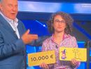 Mariacristina da Ispra "vendica" Andrea ed è super campionessa della Ruota della fortuna: 18.600 euro più un viaggio alle Maldive Mariacristina da Ispra "vendica" Andrea ed è super campionessa della Ruota della fortuna: 18.600 euro più un viaggio alle Maldive