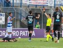 Il rosso sventolato in faccia a Giudici dall'arbitro Iannello (foto Galbiati) Il rosso sventolato in faccia a Giudici dall'arbitro Iannello (foto Galbiati)