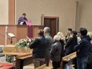Il commosso addio a Paola Micali, familiari uniti per andare oltre il dolore
