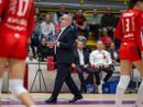 Super prestazione, e un punto conquistato, per la Uyba di coach Barbolini e delle ottime Obossa e Eckl (foto Galbiati) Super prestazione, e un punto conquistato, per la Uyba di coach Barbolini e delle ottime Obossa e Eckl (foto Galbiati)
