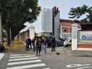 Busto, scontro fra due auto. Una sfonda il cancello di Agesp Busto, scontro fra due auto. Una sfonda il cancello di Agesp