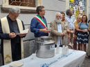 Pizzolato, accanto al sindaco Cassani, alla Contrada del brodo Pizzolato, accanto al sindaco Cassani, alla Contrada del brodo