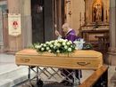 Ultimo saluto ad Angelo Prandoni, una vita per la famiglia e la cultura: «Ti lasciamo andare con la leggerezza che ci hai trasmesso in tutta la vita»