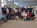 Foto di gruppo, alla Piscina Bustese, al termine del &quot;Progetto nuoto&quot; 2024