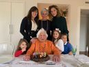 Elsa, mamma, nonna e bisnonna: qui con i suoi più grandi amori