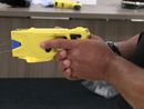 Polizia locale: approvata dalla giunta la modifica del regolamento per l'uso del taser