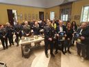 Truffe agli anziani, la Polizia locale va nei quartieri: «Un’iniziativa per i nostri nonni» Truffe agli anziani, la Polizia locale va nei quartieri: «Un’iniziativa per i nostri nonni»