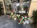 DELITTO DI VIA MILANO. Davide, i suoi sogni strappati nel cuore di Busto. L'omaggio silenzioso in un sabato dove tutto suona ancora così irreale