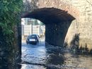 FOTO. Il ponticello fedelmente a mollo, aspettando i lavori FOTO. Il ponticello fedelmente a mollo, aspettando i lavori