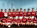 Gli allievi del Varese Calcio 1986 targato Gemini allenati da Pietruzzu Anastasi: Sean Sogliano è il quinto accosciato da sinistra Gli allievi del Varese Calcio 1986 targato Gemini allenati da Pietruzzu Anastasi: Sean Sogliano è il quinto accosciato da sinistra