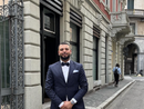 Ahmed Abdelhafez davanti al suo locale, lo Smile di via Ugo Foscolo a Varese