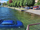Leggiuno, auto finisce nel lago. Recuperata dai vigili del fuoco