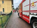FOTO. Incendio in un garage di Cairate: trentenne ustionato