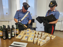 Furti seriali nei negozi: arrestato giovane di 21 anni sorpreso dai carabinieri a rubare