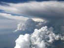 Domenica grigia ma senza piogge e con temperature miti. Domani peggioramento