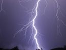 Dopo il vento e i fulmini di ieri, oggi ci attendono altri temporali. Minima della notte sotto i 20 gradi Dopo il vento e i fulmini di ieri, oggi ci attendono altri temporali. Minima della notte sotto i 20 gradi
