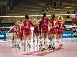 Busto batte Brescia e si prende il terzo posto (foto Lega Volley Femminile) Busto batte Brescia e si prende il terzo posto (foto Lega Volley Femminile)