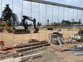 Verso il McDonald's, la realizzazione di nuovi capannoni è ancora in uno stato iniziale dei lavori Verso il McDonald's, la realizzazione di nuovi capannoni è ancora in uno stato iniziale dei lavori