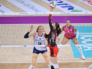 Scandicci-Uyba 3-1: alcune fasi del match (foto Lega Volley Femminile serie A)