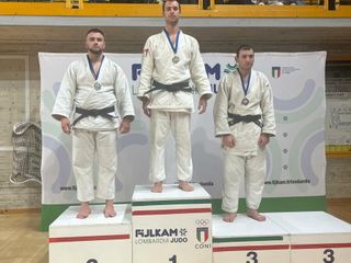 Christian Sagunti, medaglia d’oro nei -100 kg cinture nere