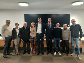 Il saluto dei sindaci ad Agazzi Il saluto dei sindaci ad Agazzi