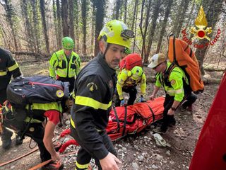 I soccorritori impegnati a Barasso