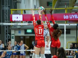 Uyba-Firenze 1-3 (foto Lega Volley Femminile/Alemani) Uyba-Firenze 1-3 (foto Lega Volley Femminile/Alemani)