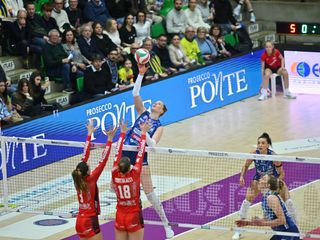 Conegliano-Uyba 3-1 (Foto Lega Volley Femminile) Conegliano-Uyba 3-1 (Foto Lega Volley Femminile)