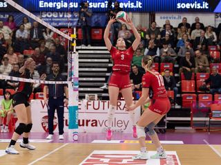Helena Sassolini resta alla Futura