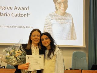 La vincitrice Miriam Leoni con la vincitrice dello scorso anno Giorgia Cerretani