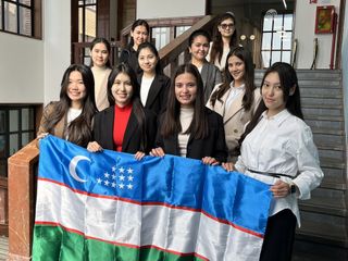 Le dieci studentesse uzbeke in rettorato a Varese