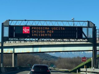 Uscita di Castelletto Ticino della A26 chiusa per incidente