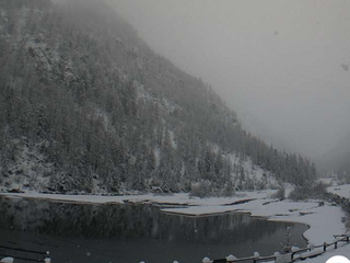 La magia del lago delle Fate innevato a Macugnaga