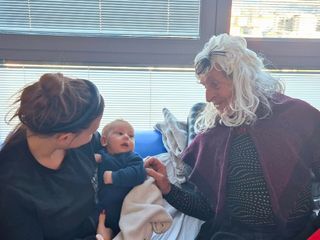 La visita delle Befana nei reparti di Varese, Cittiglio, Tradate e Busto Arsizio La visita delle Befana nei reparti di Varese, Cittiglio, Tradate e Busto Arsizio