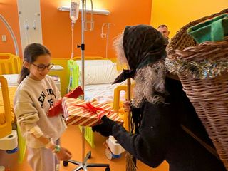 La visita delle Befana nei reparti di Varese, Cittiglio, Tradate e Busto Arsizio La visita delle Befana nei reparti di Varese, Cittiglio, Tradate e Busto Arsizio