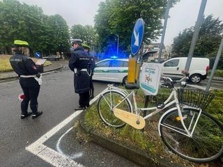 Pochi mesi fa un analogo incidente dello stesso punto: questa la foto di allora Pochi mesi fa un analogo incidente dello stesso punto: questa la foto di allora