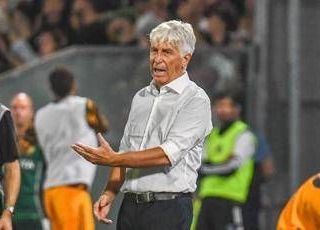 Genoa-Roma 2-1, Gasperini non ci sta: "Il Var non ha visto rigore su Koné? Cambiasse mestiere"