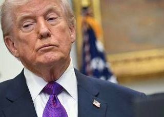 Epstein files, pubblicati documenti con accuse di aggressione sessuale a Trump ﻿