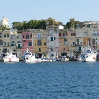 Alla scoperta di Ischia: Il tuo rifugio perfetto per una vacanza da sogno