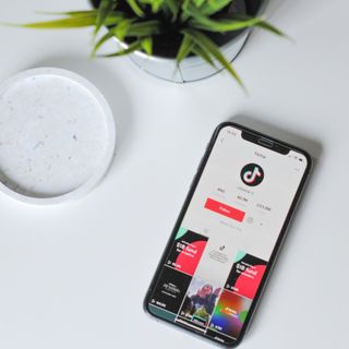 Italiani e social: TikTok è l’app su cui trascorriamo più tempo