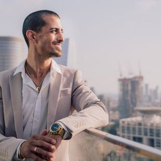 Le strategie psicologiche e matematiche per gestire il denaro in modo responsabile a poker