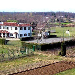 Il benefattore anonimo non dimentica la Comunità Marco Riva. E cresce l'idea della benemerenza civica