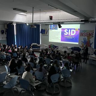 Tecnologia dev'essere anche empatia: i ragazzi di Bertacchi e Bellotti studiano da esperti digitali