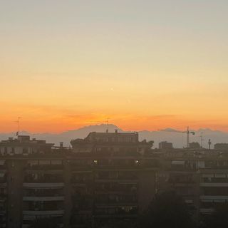 Buona serata con il tramonto di Busto